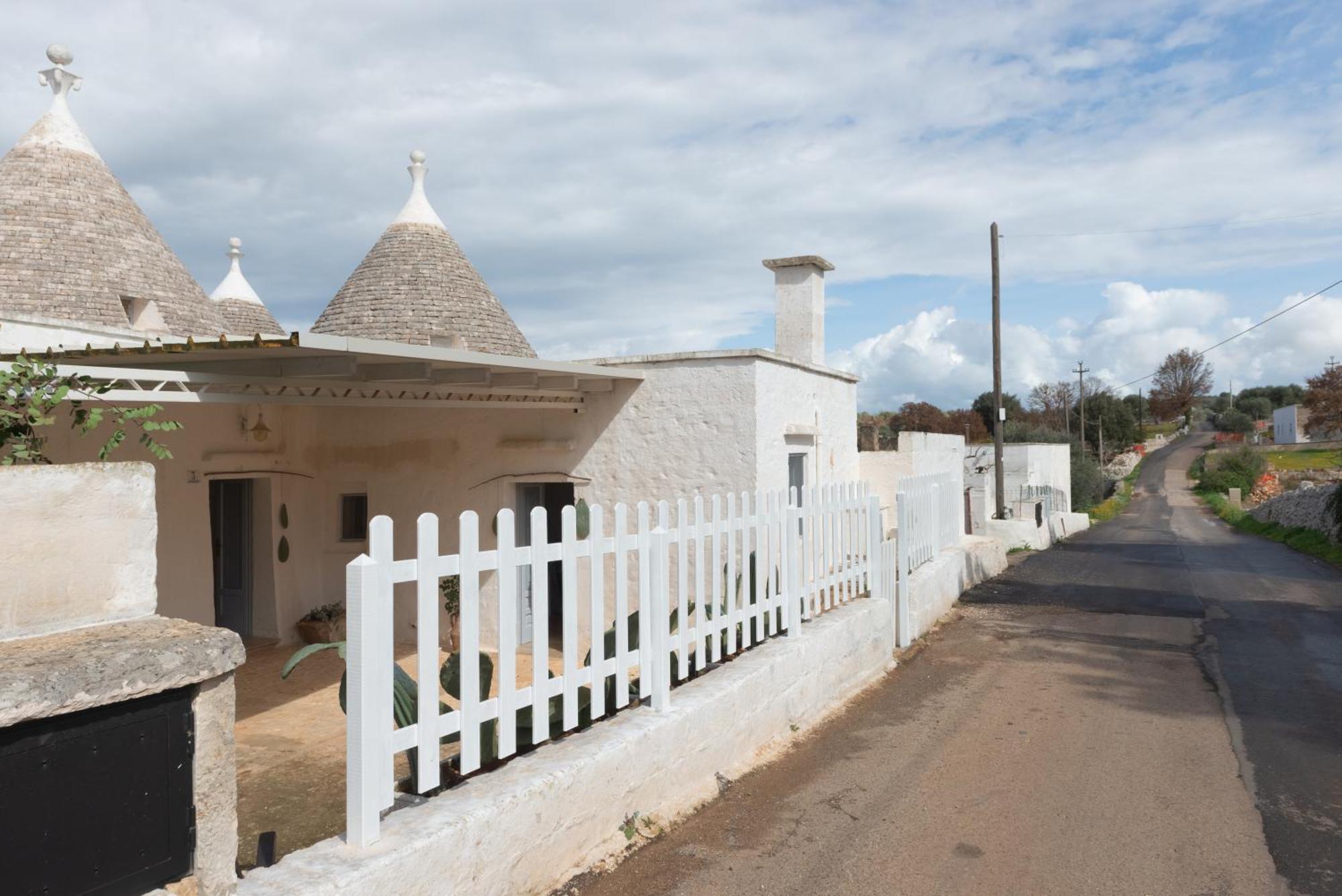 הוילה צ'יסטרנינו Trullo Da Nonno Marco מראה חיצוני תמונה