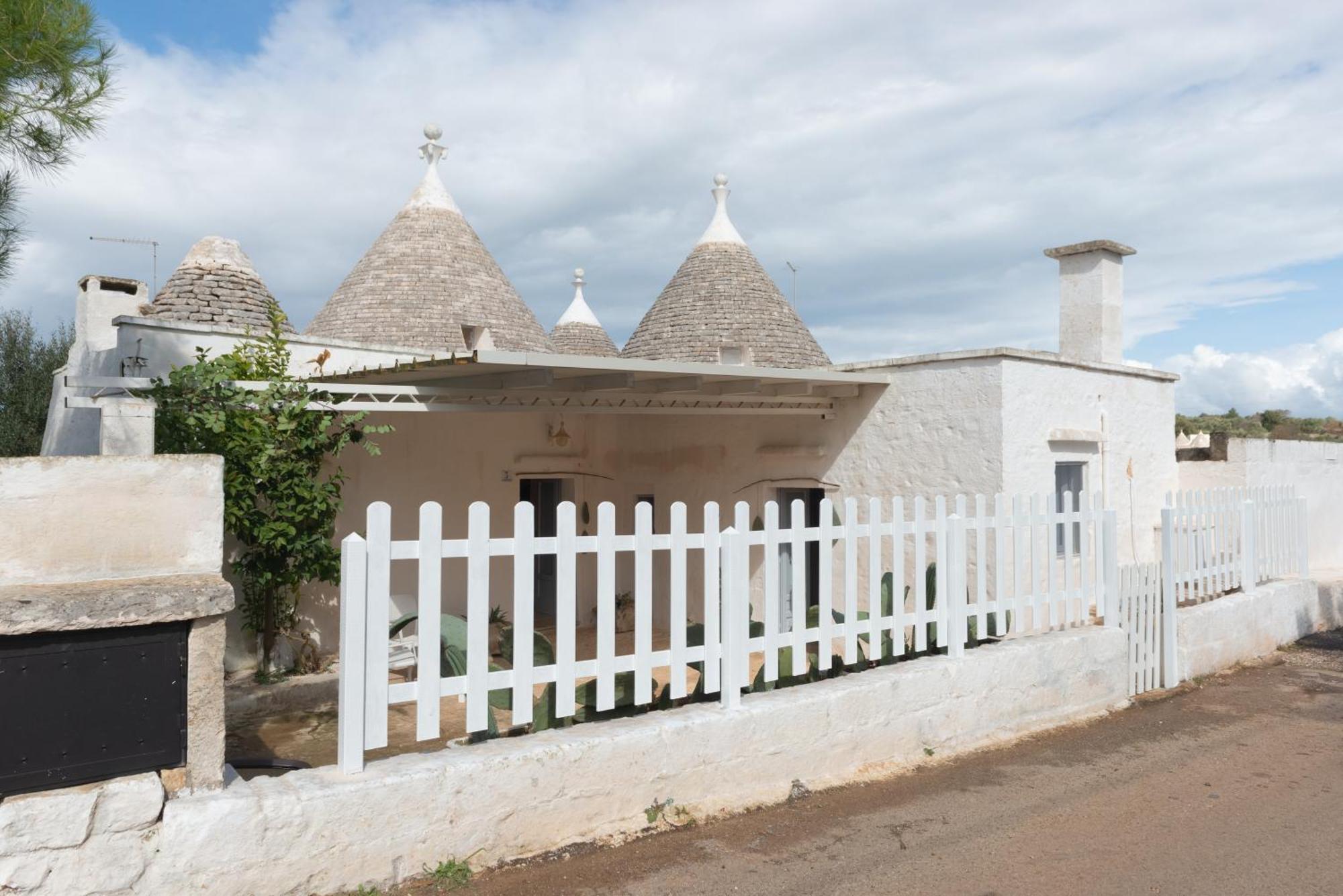 הוילה צ'יסטרנינו Trullo Da Nonno Marco מראה חיצוני תמונה